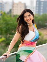 Heroine Rashi Singh Gallery